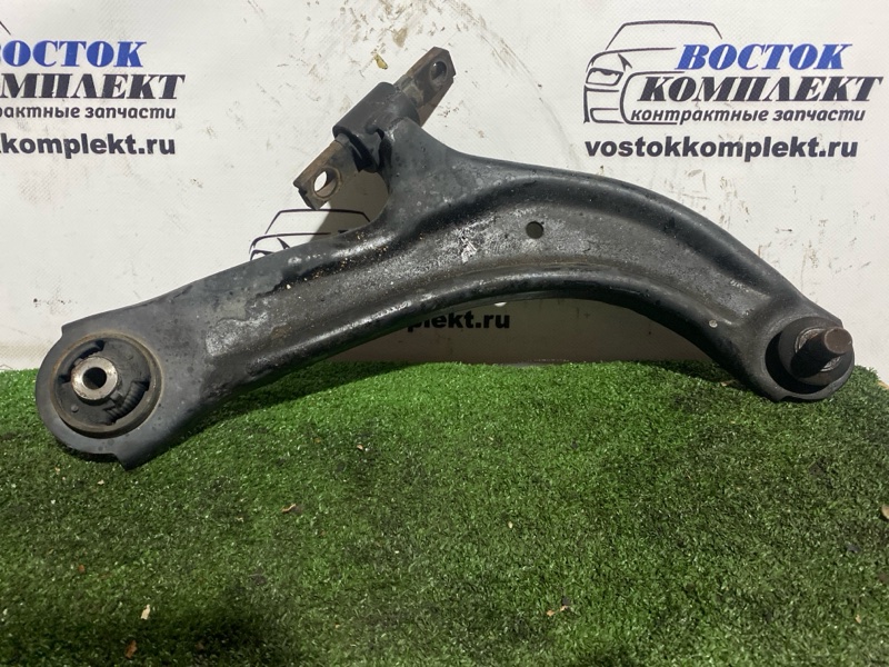 Рычаг подвески Nissan Serena 2008 C25 MR20DE перед прав