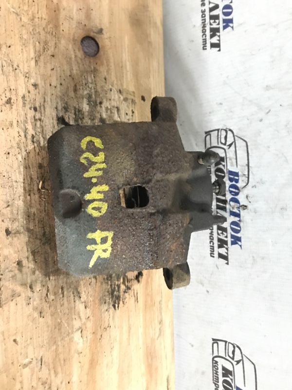 Суппорт Mitsubishi Colt 2006 Z21A 4A90 перед прав