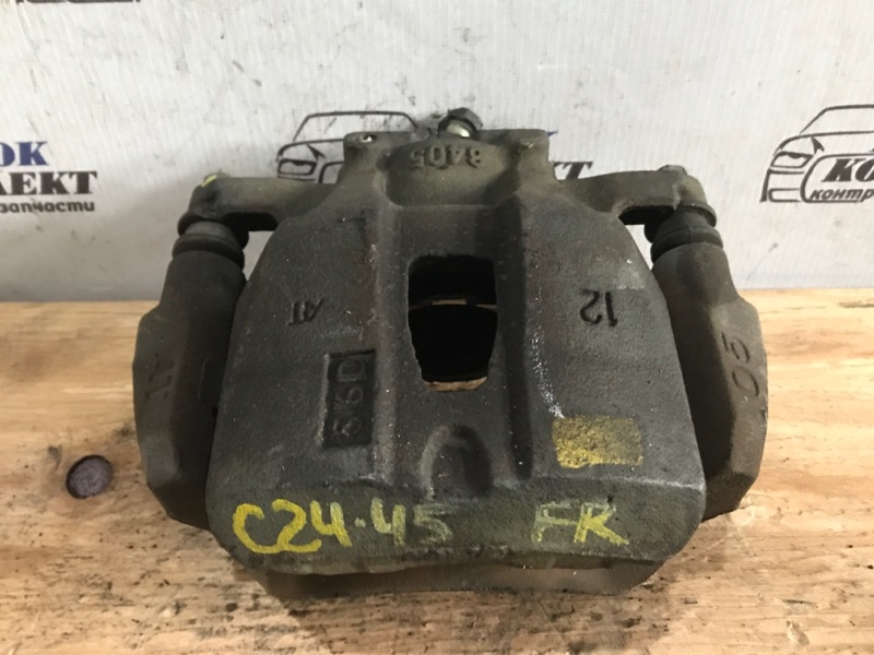 Суппорт Toyota Voxy 2005 AZR60G 1AZ-FSE перед прав