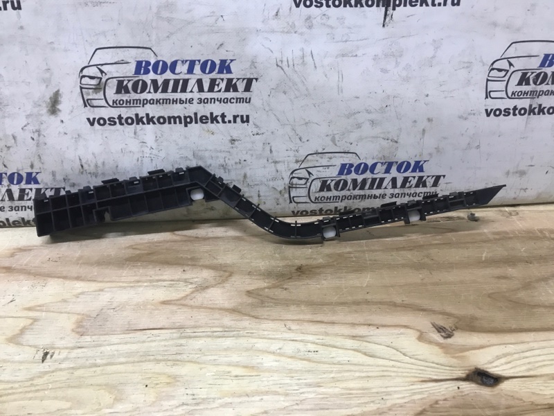 Клипса бампера Honda Odyssey 2007 RB1 K24A зад прав