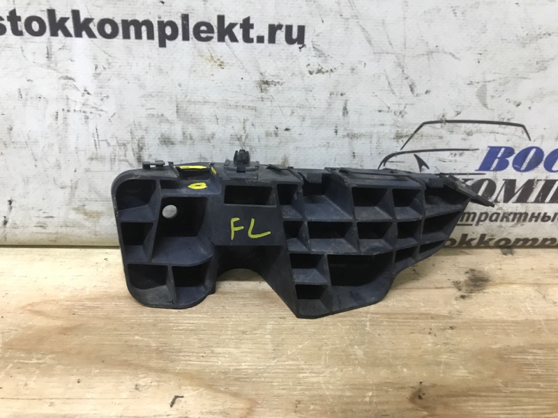 Клипса бампера Suzuki Swift ZC72S K12B перед лев