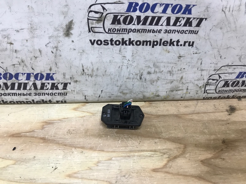 Реостат печки Toyota Passo 2008 KGC10 1KR-FE