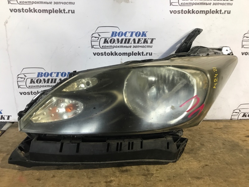 Фара Honda Freed GB3 L15A лев