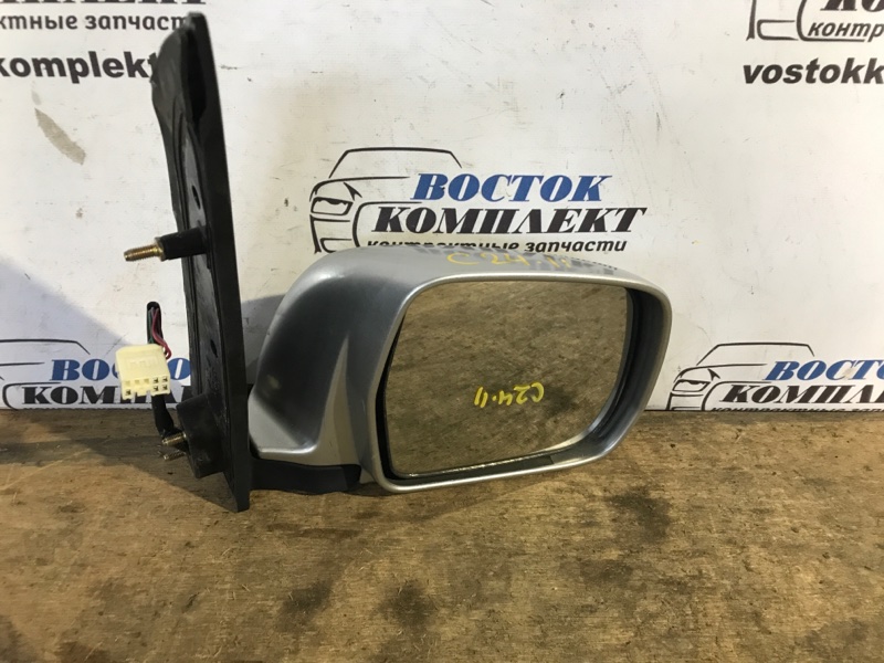 Зеркало боковое Toyota Noah 2004 AZR60 1AZ-FSE прав