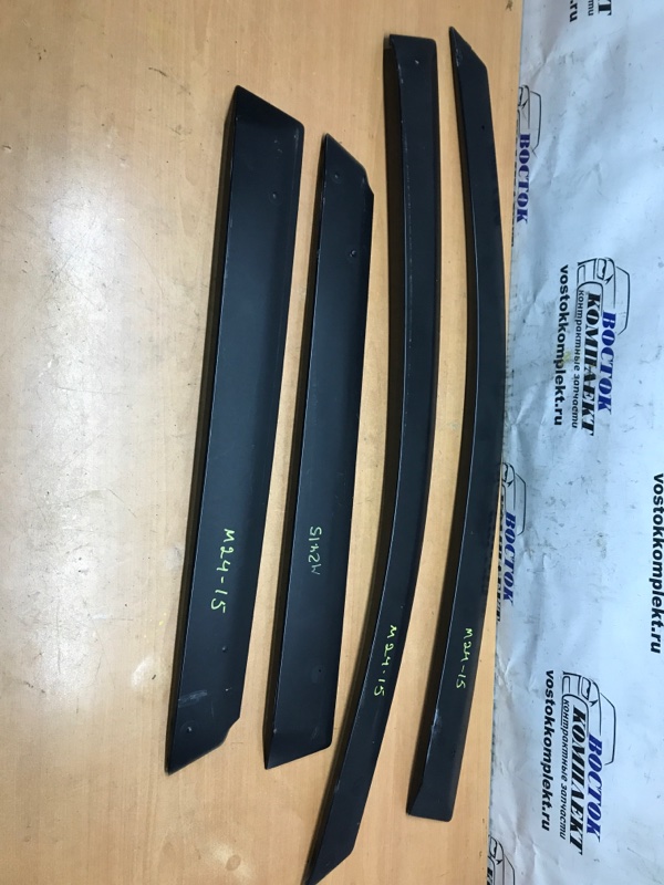 Ветровик Honda Airwave 2005 GJ1 L15A