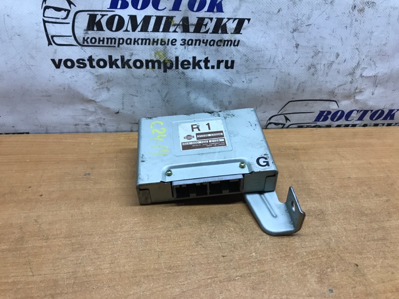 Блок управления АКПП Nissan Serena 2002 TNC24 QR20DE