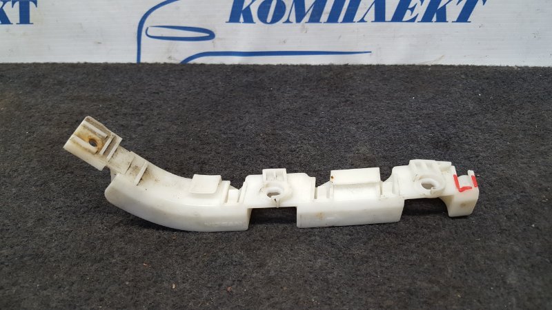 Клипса бампера Suzuki Landy SC25 MR20DE перед прав