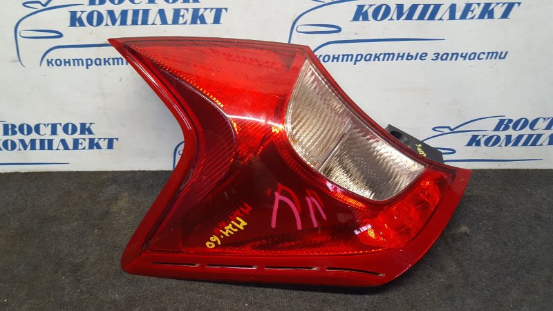 Фонарь стоп-сигнала Nissan Note E12 лев