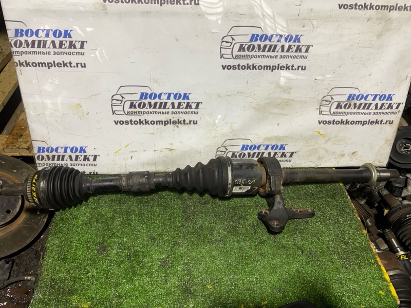 Привод Toyota Voxy 2009 ZRR70W 3ZR-FE перед прав