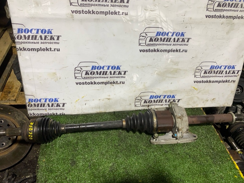 Привод Nissan Serena 2010 C25 MR20DE перед прав