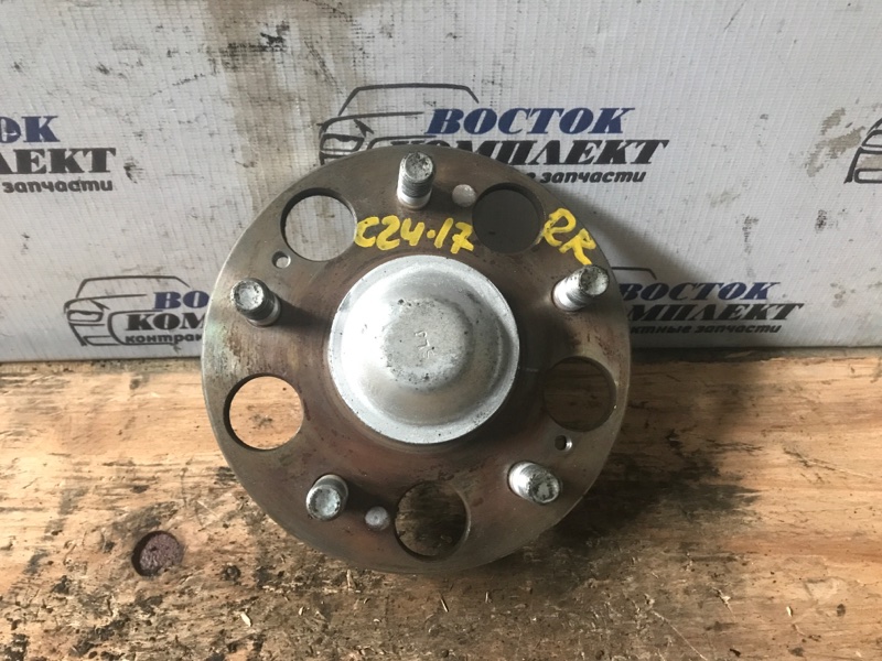 Ступица Honda Stream 2007 RN6 R18A зад прав