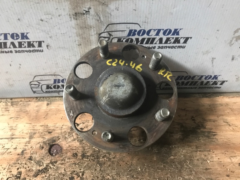 Ступица Honda Stepwgn 2009 RG1 K20A зад прав