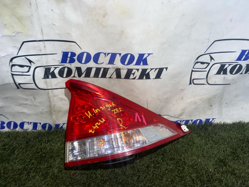 Фонарь стоп-сигнала Honda Insight ZE2 LDA прав