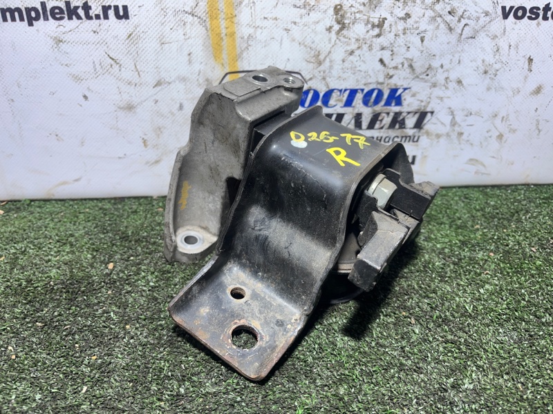 Подушка двигателя Nissan March 2010 AK12 CR12DE прав