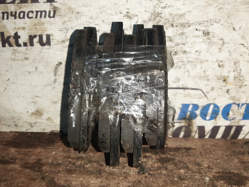 Колодки тормозные Mitsubishi Delica D:5 2008 CV5W 4B12 зад