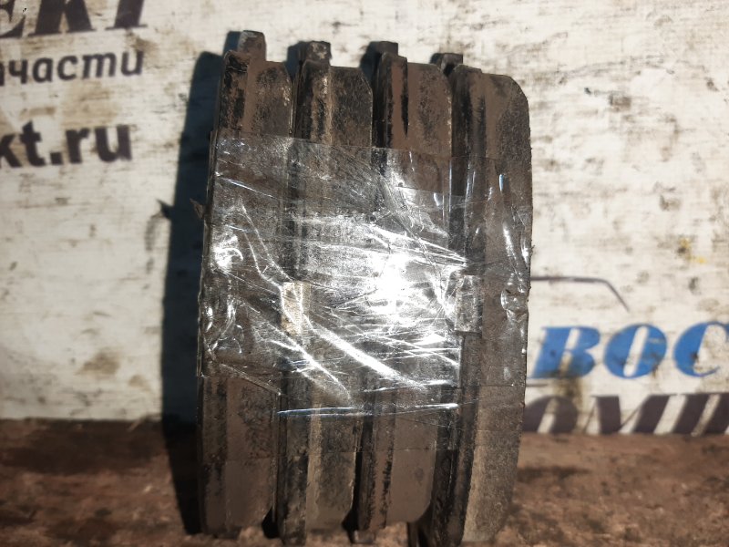 Колодки тормозные Toyota Voxy 2007 AZR60 1AZ-FSE перед