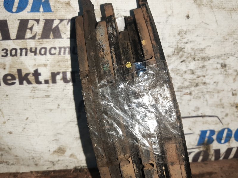 Колодки тормозные Nissan Serena 2006 CNC25 MR20DE перед