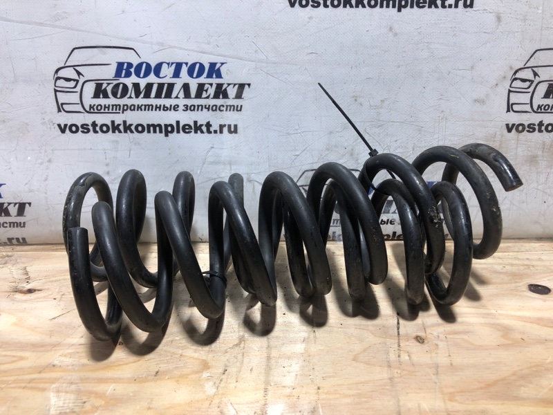 Пружина подвески Toyota Vitz 2007 SCP90 2SZ-FE зад