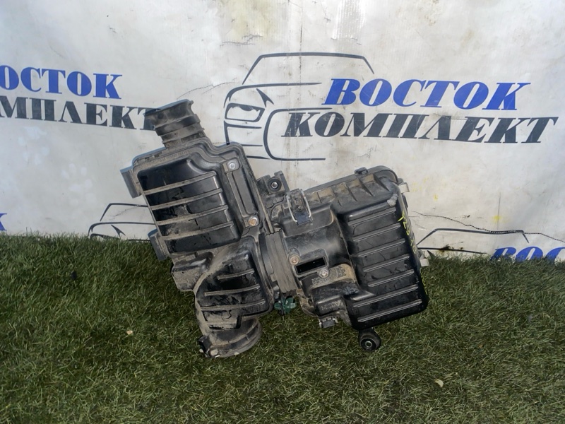 Корпус воздушного фильтра Honda Freed 2010 GB3 L15A