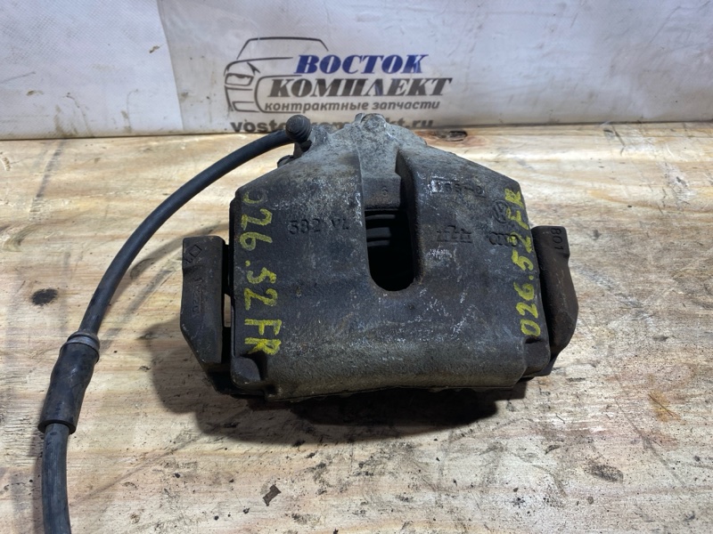 Суппорт Volkswagen Touran 2010 1T3 CAVC перед прав