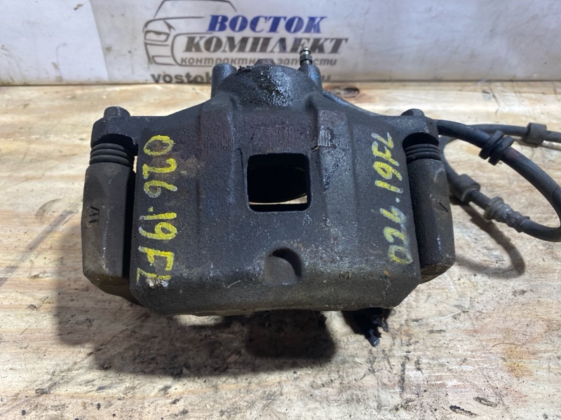 Суппорт Mitsubishi Delica D:5 2008 CV5W 4B12 перед лев