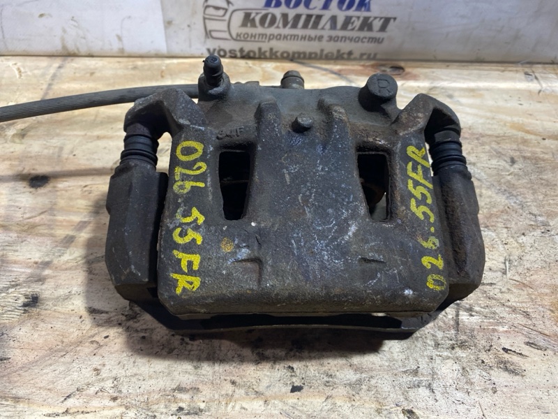 Суппорт Nissan Serena 2013 HFC26 MR20DD перед прав