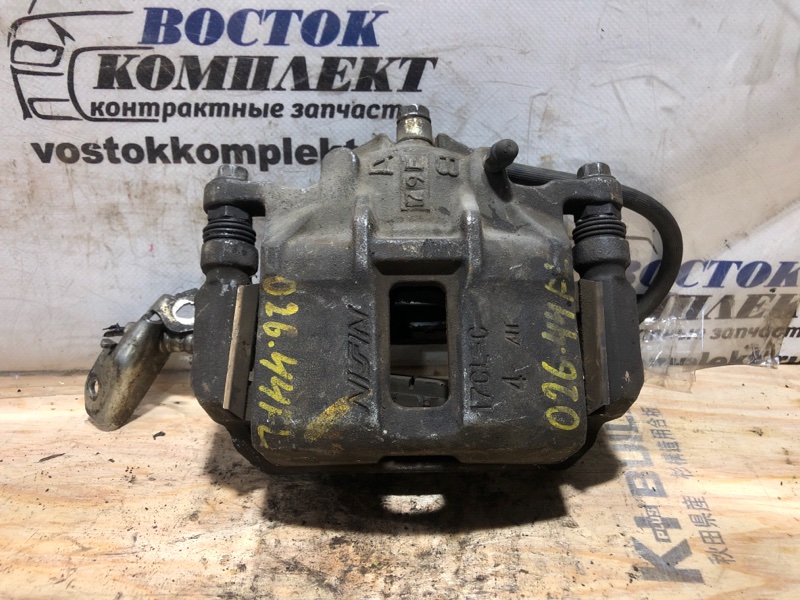 Суппорт Honda Stream 2007 RN6 R18A перед лев