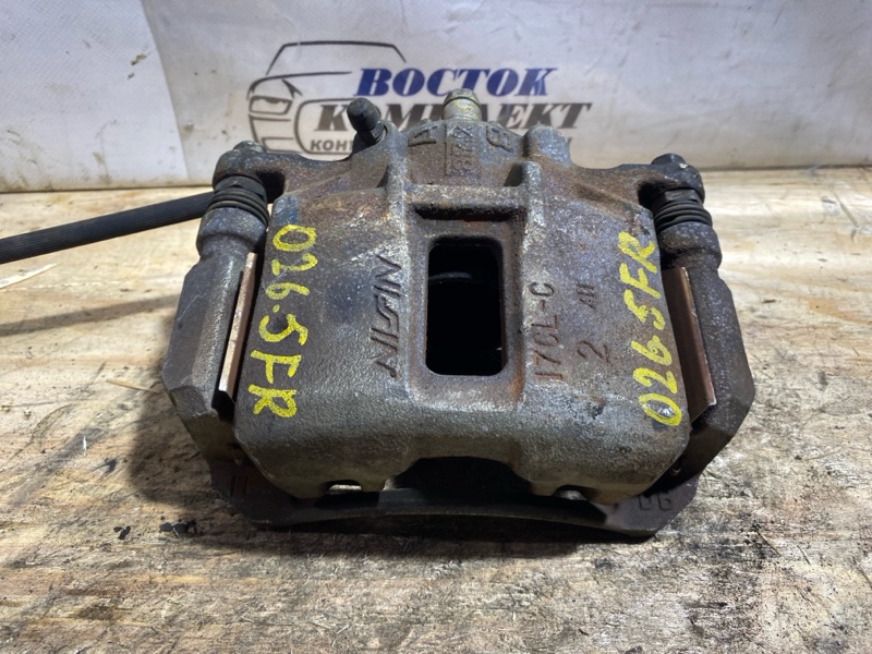 Суппорт Honda Stream 2008 RN8 R20A перед прав