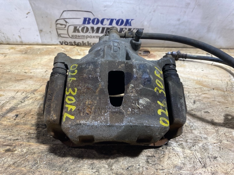 Суппорт Toyota Isis 2006 ANM10W 1AZ-FSE перед лев