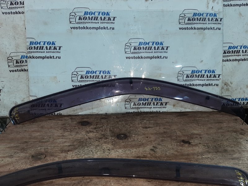 Ветровик Nissan Elgrand 2007 E51 VQ35DE перед прав