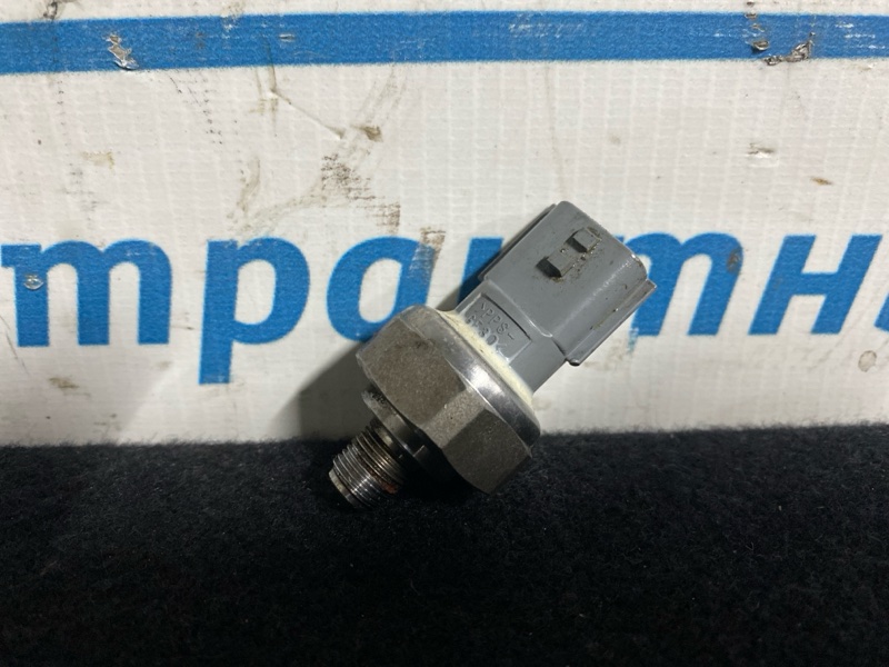 Датчик давления масла Suzuki Landy C26 MR20DD