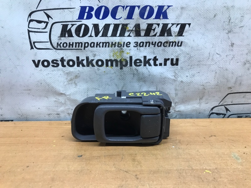 Ручка двери внутренняя Nissan Caravan 2004 DWMGE25 ZD30DD перед прав