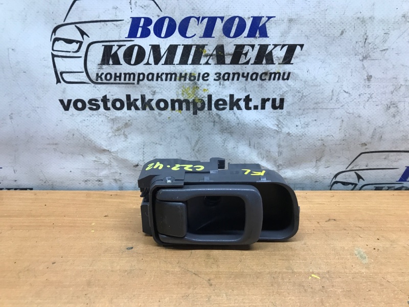 Ручка двери внутренняя Nissan Caravan 2004 DWMGE25 ZD30DD перед лев