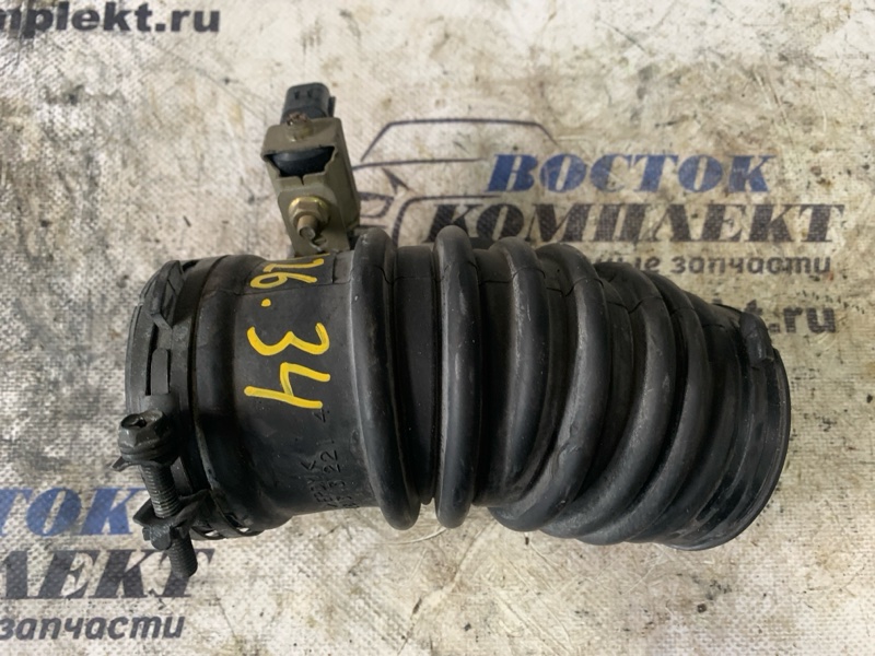 Патрубок воздушного фильтра Mazda Atenza 2003 GG3S L3