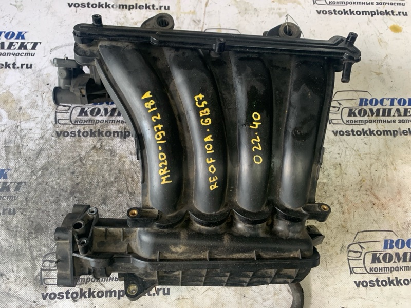 Коллектор впускной Nissan Serena CC25 MR20DE