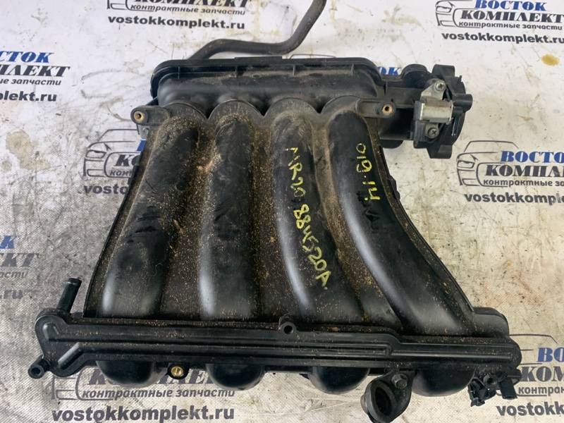 Коллектор впускной Nissan Serena C25 MR20DE