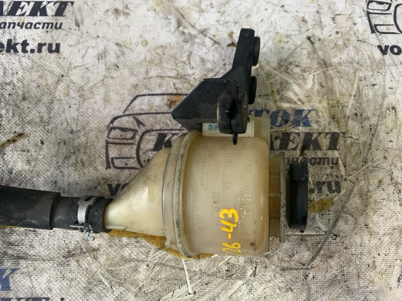 Бачок гидроусилителя Nissan Elgrand 2007 E51 VQ35DE