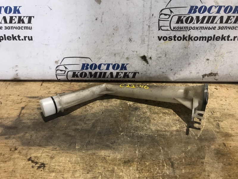 Горловина бачка омывателя Nissan Serena 2012 FC26 MR20DD