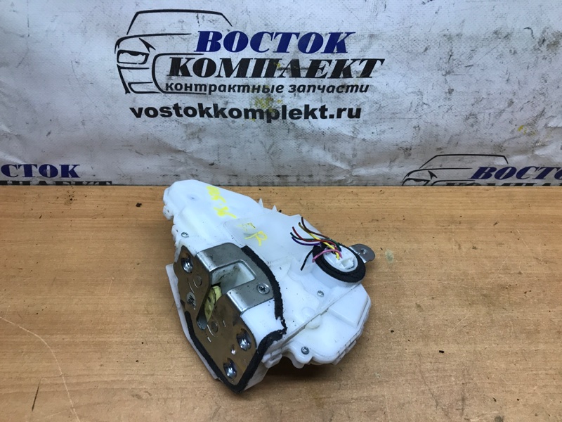 Замок дверной Honda Fit Shuttle 2011 GP2 LDA перед прав