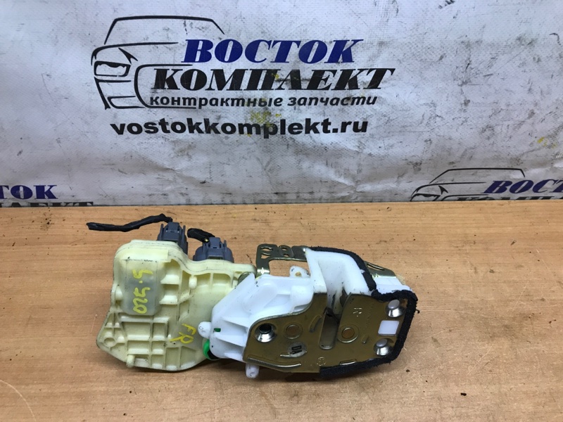 Замок дверной Honda Mobilio 2004 GB2 L15A перед прав