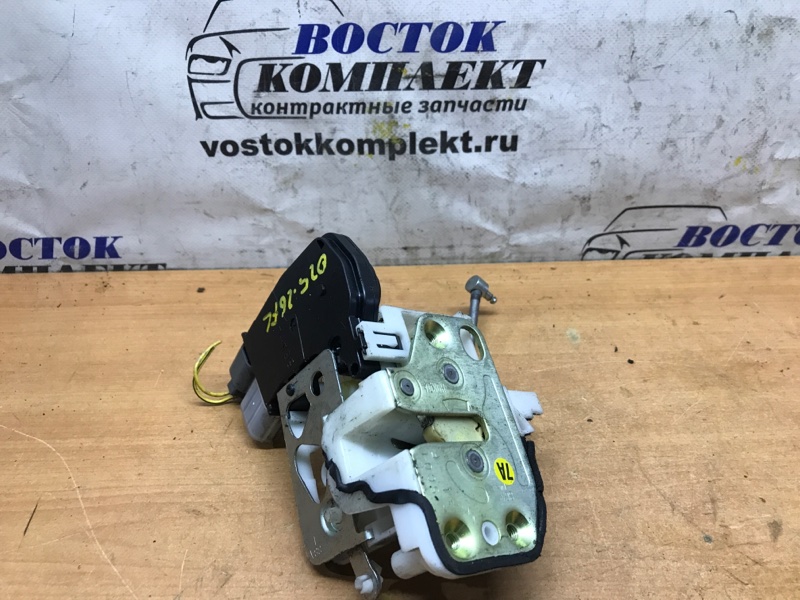 Замок дверной Honda Stepwgn 2009 RF5 K20A перед лев