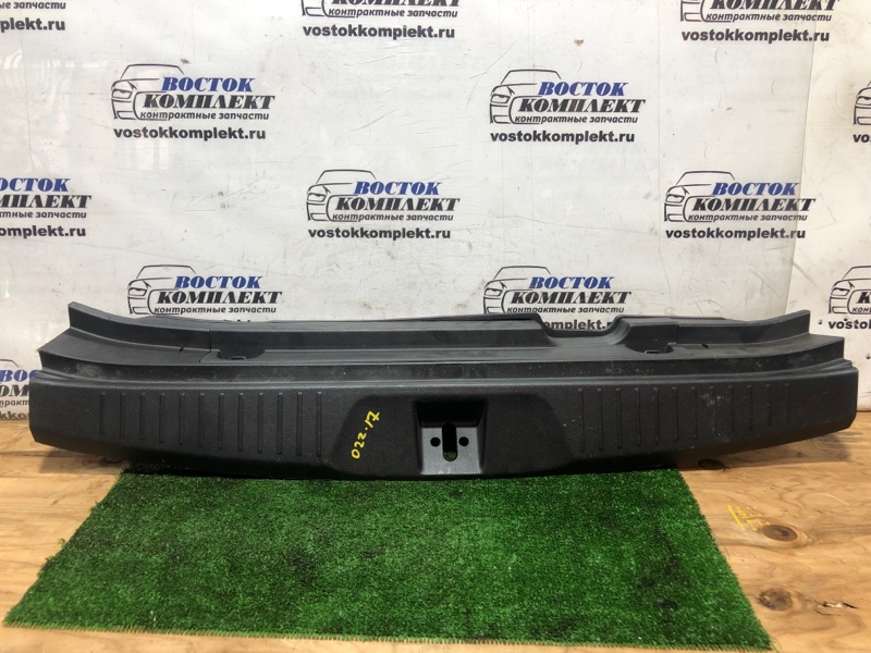 Накладка багажника Honda Stream 2007 RN6 R18A