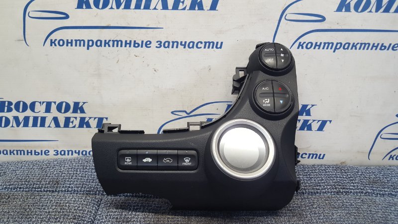 Блок управления климат-контролем Honda Fit GE8 L15A