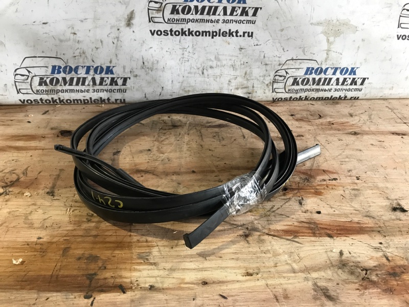 Молдинг крыши Daihatsu Thor 2018 M910A 1KR-FE