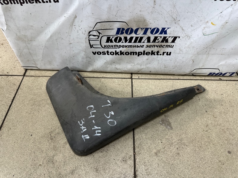 Брызговик Nissan X-Trail NT30 QR20DE зад прав