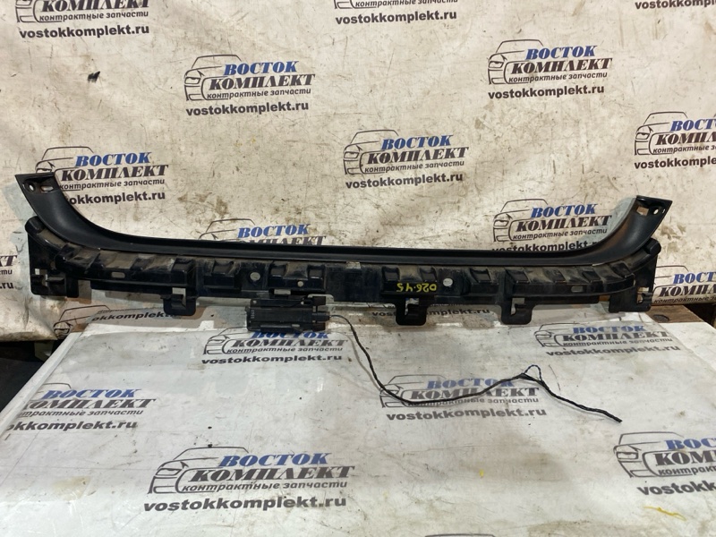 Усилитель бампера BMW 320i 2006 E90 N46B20 зад