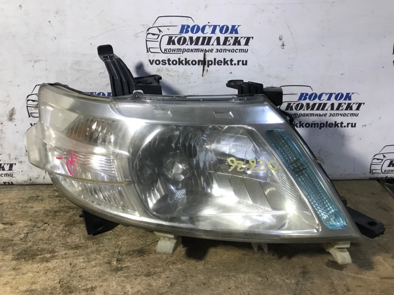 Фара Nissan Serena 2006 CNC25 MR20DE прав