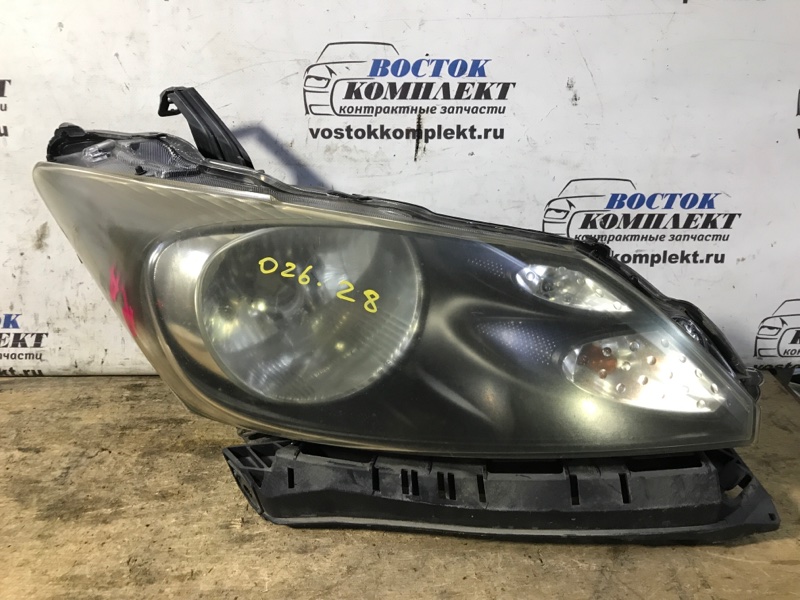 Фара Honda Freed 2008 GB3 L15A прав