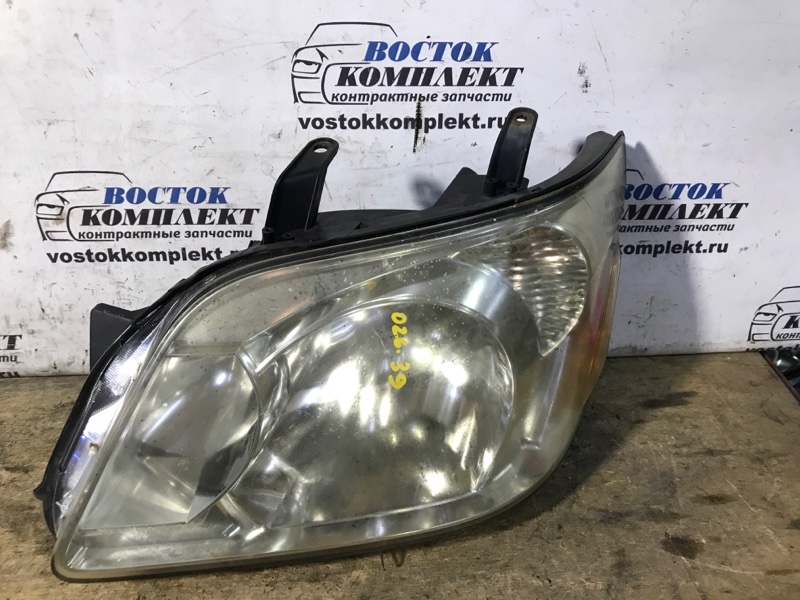 Фара Toyota Noah 2004 AZR65 1AZ-FSE лев