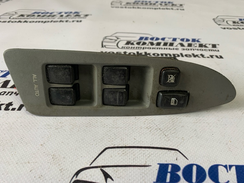 Блок управления стеклоподъемниками Toyota Noah 2008 ZRR70 3ZR-FAE